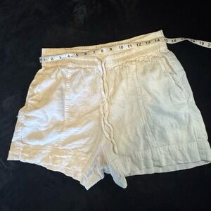 dip Women's Cream Cargo Shorts